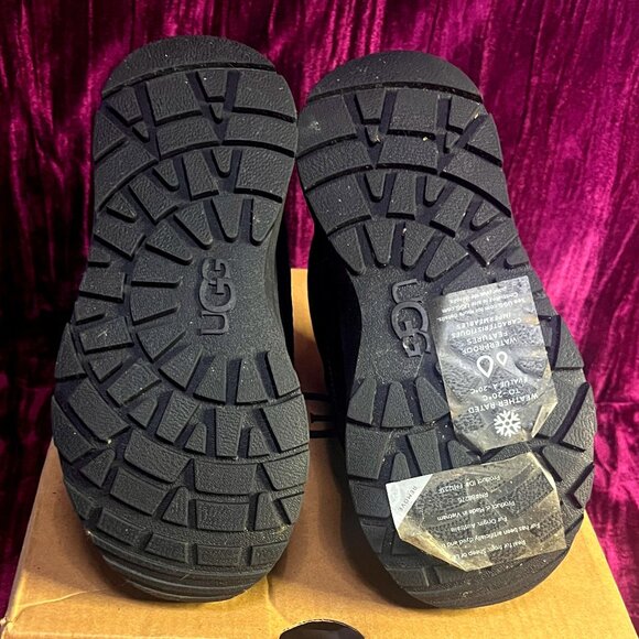 NWB UGG T Yose Puffer Boot Size: 11 - Picture 5 of 6